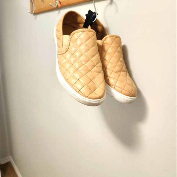 Brash beige tanFaux leather slip on sneakers shoes in size 12 - Picture 2 of 3